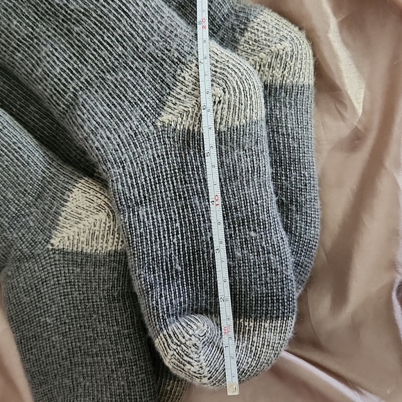 Free with purchaCampfire Ready 🔥 Kids EXTRA Thick Monkey Socks 2 pair unbranded - Picture 2 of 4